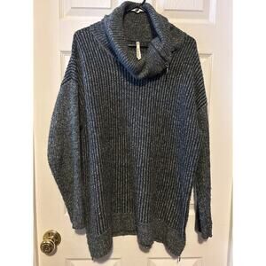 Leo & Nicole 2x Heathered green gray cowl neck sweater